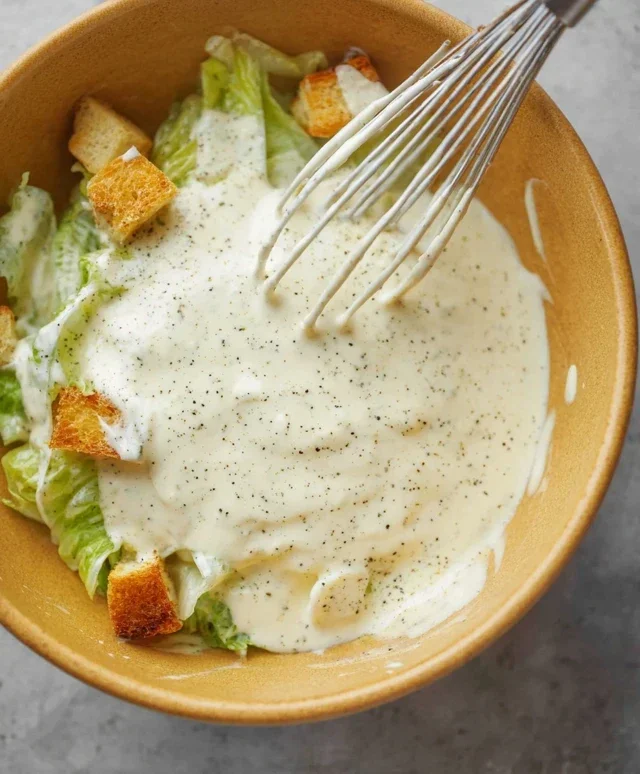 Caesar Salad Dressing (Classic, Creamy & 5 Minutes) 🥗